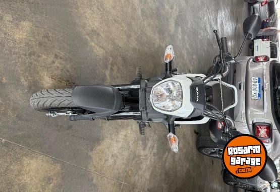 Motos - Honda Navi 2025 Nafta 1200Km - En Venta