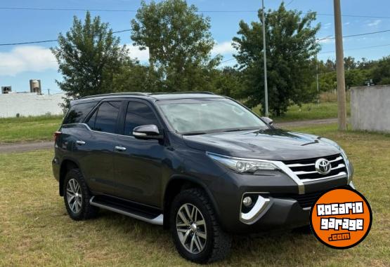 Camionetas - Toyota Sw4 2017 Diesel 110000Km - En Venta