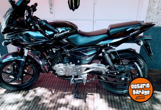 Motos - Bajaj ROUSER F220 2012 Nafta 10000Km - En Venta