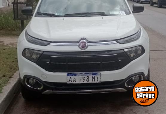 Camionetas - Fiat Toro 2017 Diesel 135000Km - En Venta