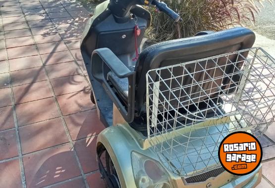 Motos - IKA Triciclo 2010 Electrico / Hibrido 111Km - En Venta