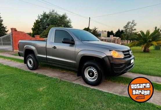 Camionetas - Volkswagen Amarok Trendline 2017 Diesel 140000Km - En Venta