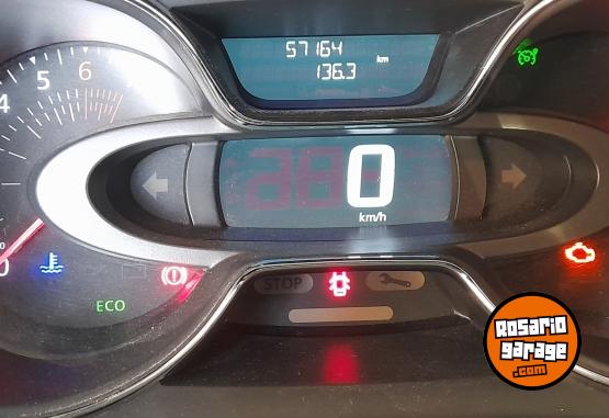 Autos - Renault Captur 2018 Nafta 57160Km - En Venta