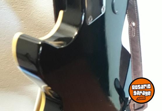 Instrumentos Musicales - Liquido Guitarra tipo Les Paul - En Venta