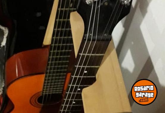 Instrumentos Musicales - Liquido Guitarra tipo Les Paul - En Venta