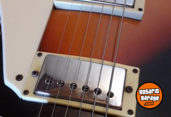 Instrumentos Musicales - Liquido Guitarra tipo Les Paul - En Venta