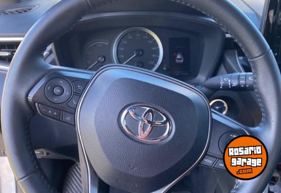 Camionetas - Toyota Corolla Cross 2022 Electrico / Hibrido 74000Km - En Venta