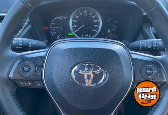 Camionetas - Toyota Corolla Cross 2022 Electrico / Hibrido 74000Km - En Venta