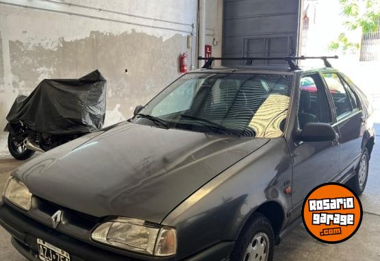 Autos - Renault R 19 RN 1996 Nafta 218000Km - En Venta