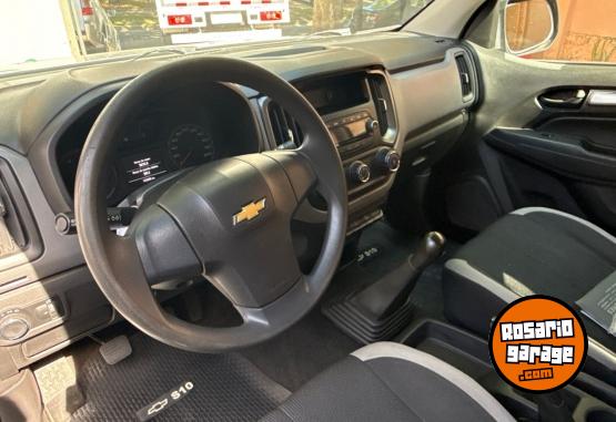 Camionetas - Chevrolet S10 - LS 2018 Diesel 140000Km - En Venta
