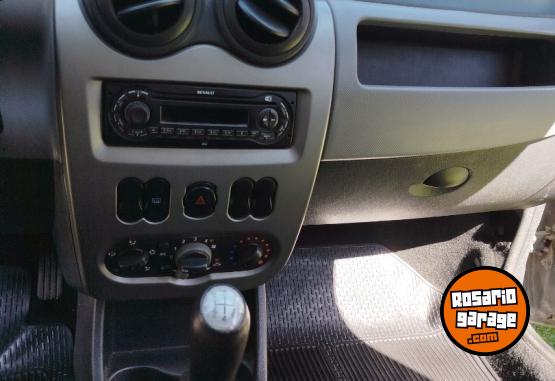 Autos - Renault Sandero 2011 Nafta 197000Km - En Venta