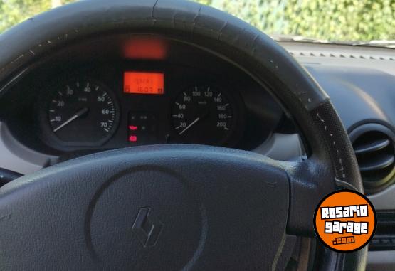 Autos - Renault Sandero 2011 Nafta 197000Km - En Venta