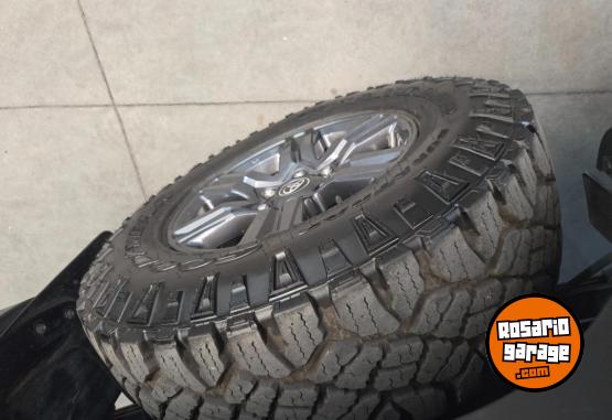 Camionetas - Toyota Hilux 2022 Diesel 98000Km - En Venta