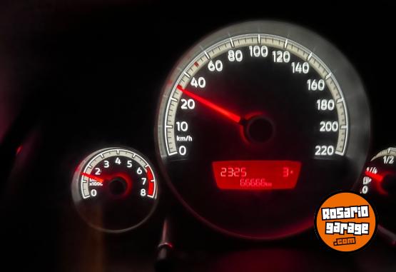 Autos - Volkswagen Move Up 2018 Nafta 66666Km - En Venta