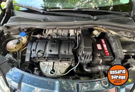 Autos - Peugeot 208 Allure 2014 Nafta 137000Km - En Venta