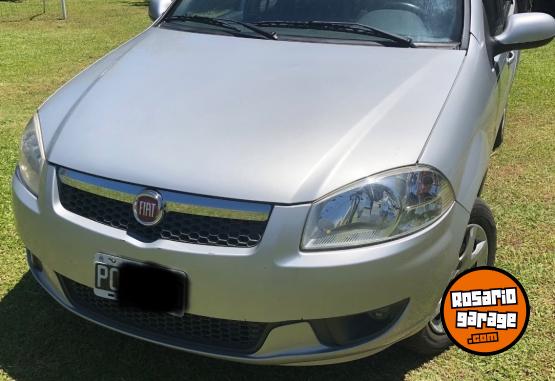 Autos - Fiat Sien 2016 GNC 180000Km - En Venta