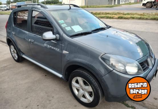 Autos - Renault Sandero stepway 2011 Nafta 215000Km - En Venta