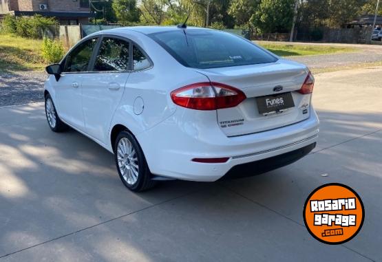 Autos - Ford Fiesta Titanium 1.6 2014 Nafta 134000Km - En Venta