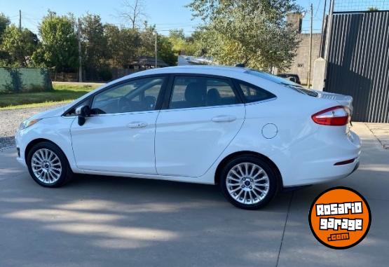 Autos - Ford Fiesta Titanium 1.6 2014 Nafta 134000Km - En Venta