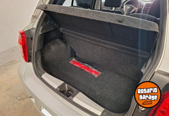 Autos - Nissan March 2017 Nafta 48350Km - En Venta