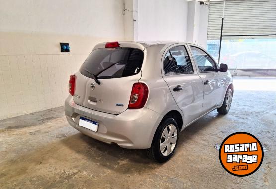 Autos - Nissan March 2017 Nafta 48350Km - En Venta