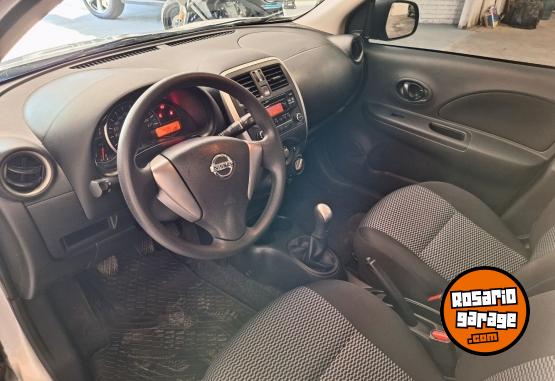 Autos - Nissan March 2017 Nafta 48350Km - En Venta