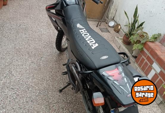 Motos - Honda Tornado 250 2017 Nafta 19000Km - En Venta