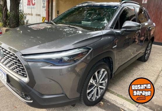 Autos - Toyota Corolla cross 2021 Electrico / Hibrido 102000Km - En Venta
