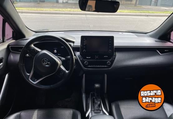 Autos - Toyota Corolla cross 2021 Electrico / Hibrido 102000Km - En Venta