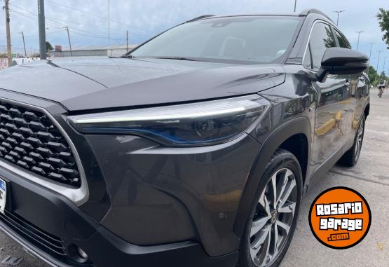 Autos - Toyota Corolla cross 2021 Electrico / Hibrido 102000Km - En Venta