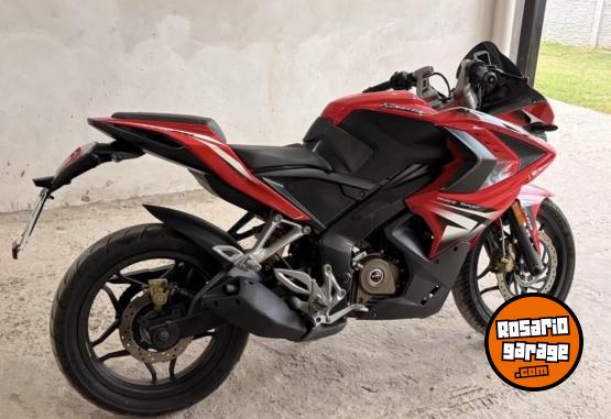 Motos - Bajaj Rs200 2017 Nafta 21000Km - En Venta