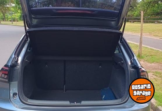 Autos - Volkswagen Nivus 2021 Nafta 140000Km - En Venta