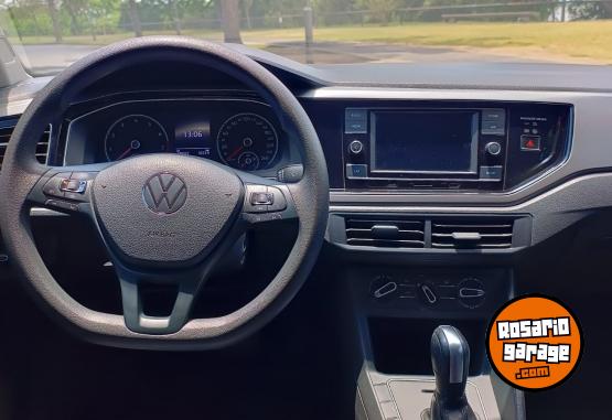 Autos - Volkswagen Nivus 2021 Nafta 140000Km - En Venta