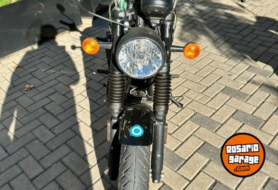 Motos - Royal Enfield HNTR 350 2024 Nafta 9300Km - En Venta