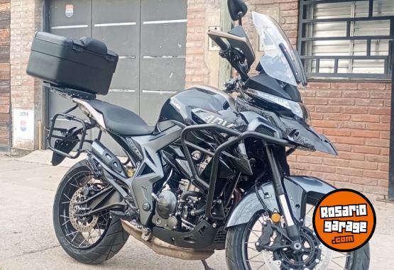 Motos - Zontes 350T 2025 Nafta 3200Km - En Venta