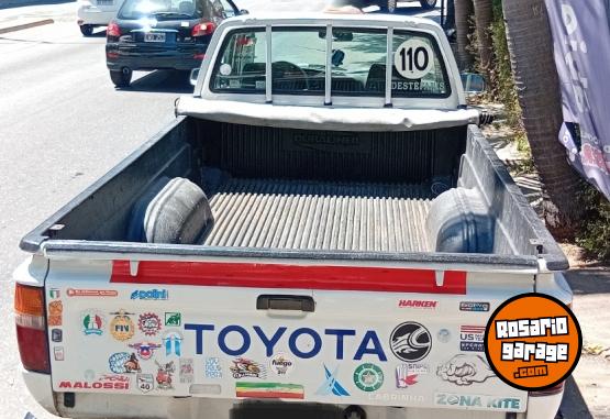 Camionetas - Toyota Hilux 2.8 4x2 STD 2000 Diesel 447000Km - En Venta