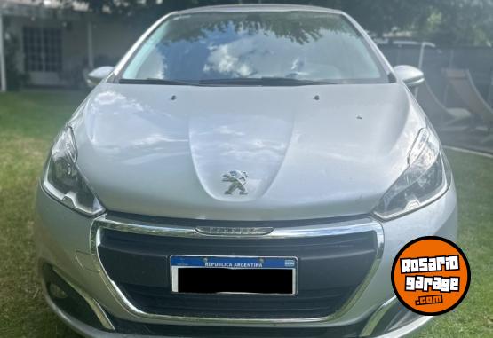 Autos - Peugeot Peugeot 208 2017 Nafta 58000Km - En Venta