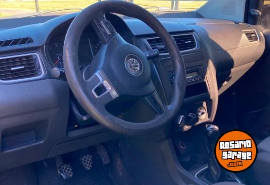 Autos - Volkswagen Suran sedan 5 ptas 2010 Nafta 217000Km - En Venta
