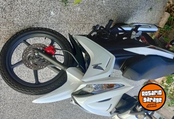 Motos - Honda Wave full 2023 Nafta 7800Km - En Venta