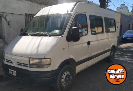 Camionetas - Renault Máster mini bus 2008 Diesel 444444Km - En Venta