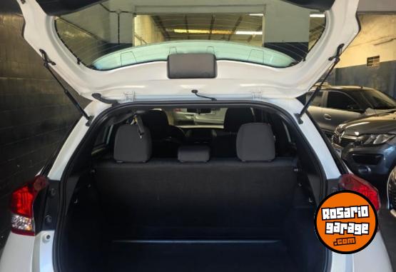 Autos - Toyota YARIS XS CVT 2024 Nafta 55000Km - En Venta