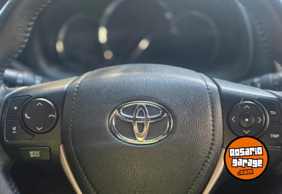 Autos - Toyota YARIS XLS 2019 Nafta 74800Km - En Venta