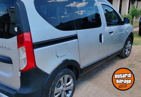 Utilitarios - Renault Stepway 2021 2021 Diesel 73000Km - En Venta