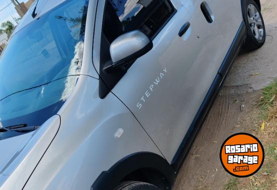 Utilitarios - Renault Stepway 2021 2021 Diesel 73000Km - En Venta