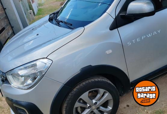 Utilitarios - Renault Stepway 2021 2021 Diesel 73000Km - En Venta