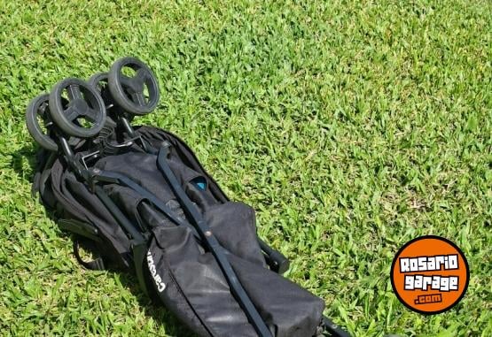 Art�culos para beb� - Cochecito plegable Carestino - En Venta