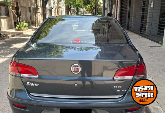 Autos - Fiat Siena Essence 1.6 16v 2011 Nafta 76000Km - En Venta