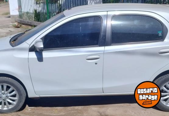 Autos - Toyota Etios XLS 1.5 2016 Nafta 77000Km - En Venta