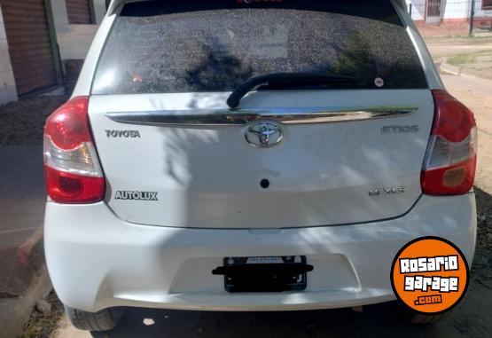 Autos - Toyota Etios XLS 1.5 2016 Nafta 77000Km - En Venta