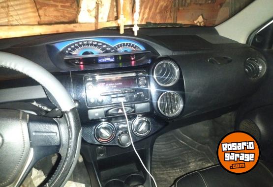 Autos - Toyota Etios XLS 1.5 2016 Nafta 77000Km - En Venta